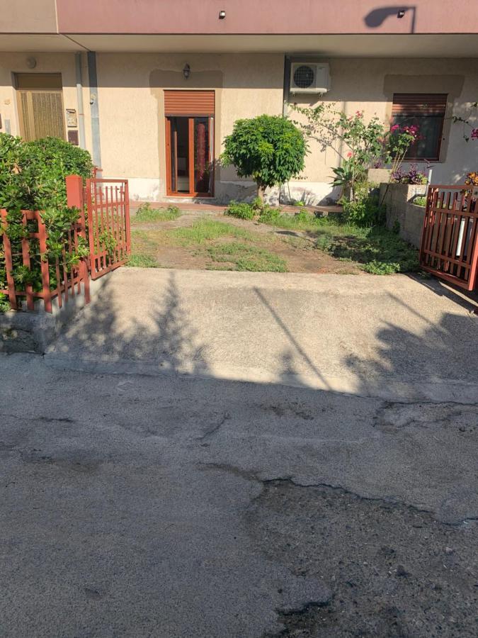 Casa Grazia Lejlighed Santa Teresa Di Riva Eksteriør billede