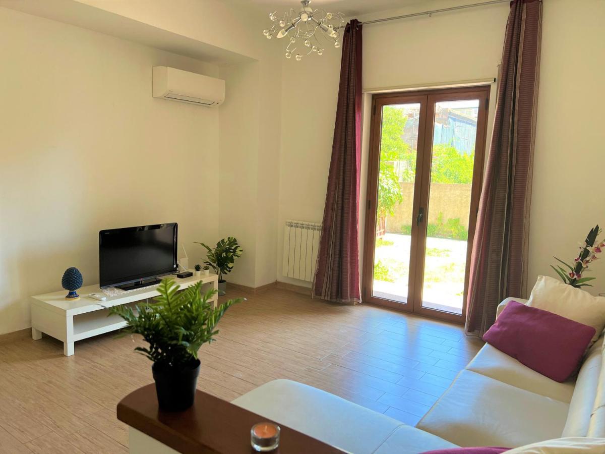 Casa Grazia Lejlighed Santa Teresa Di Riva Eksteriør billede